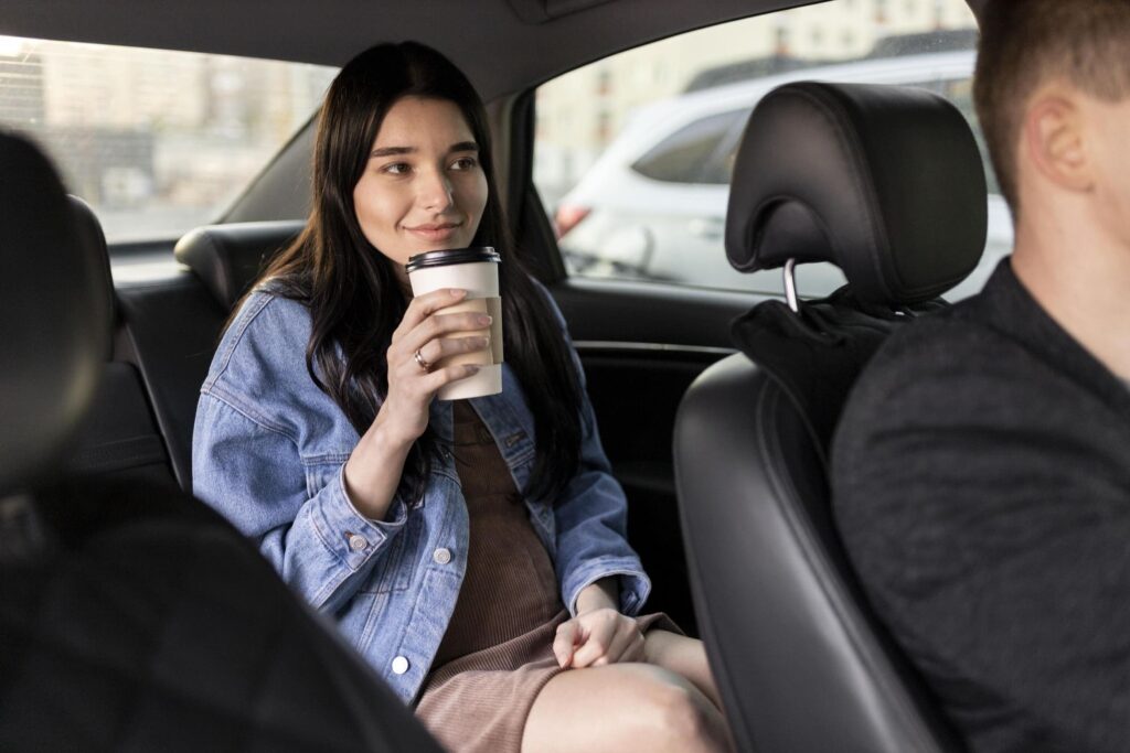close-up-woman-holding-coffee-cup